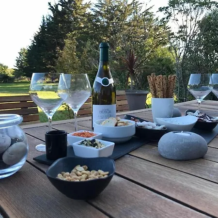 Le Clos De La Lande Vallée Affittacamere *